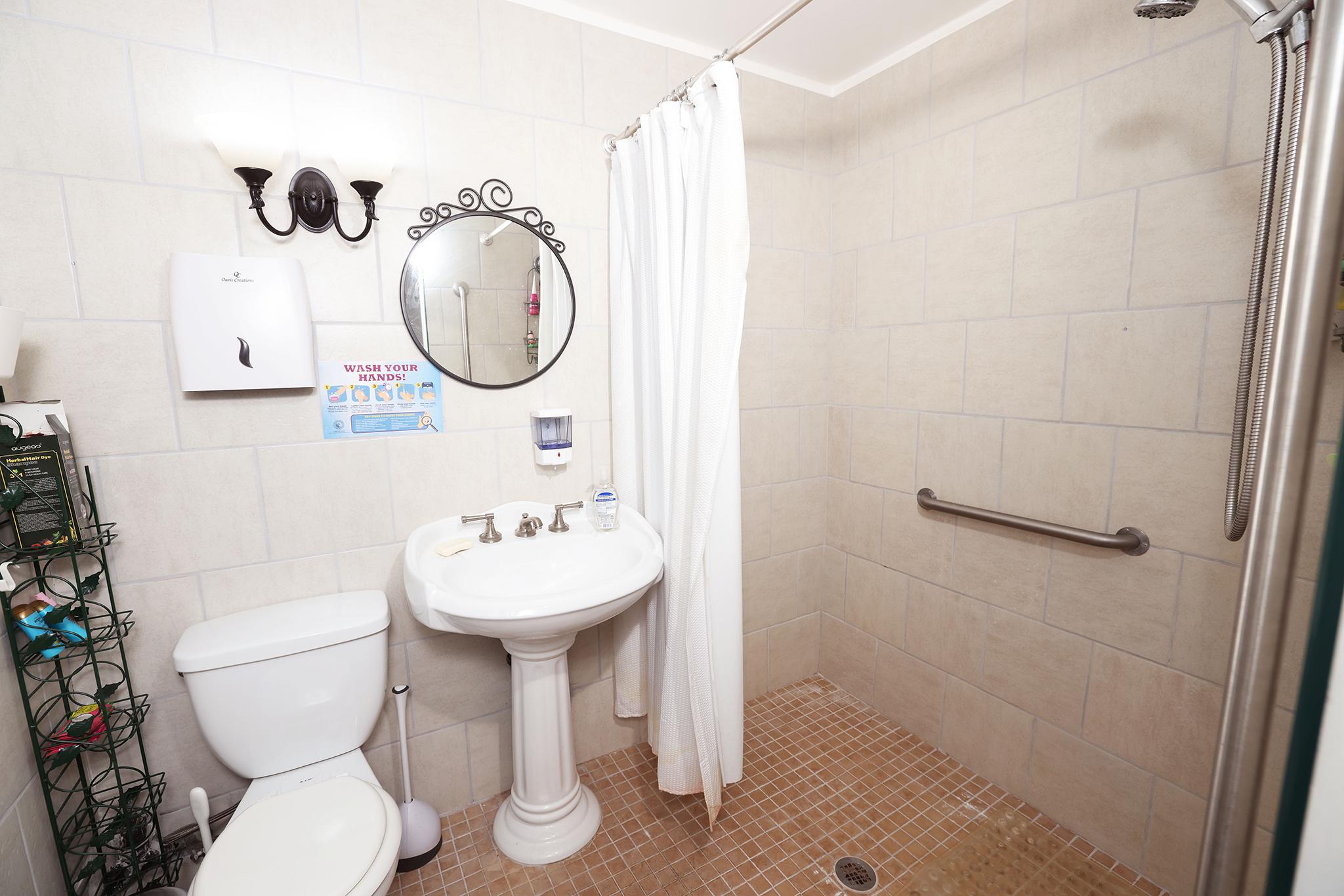 Bathroom 2 Bathroom 2